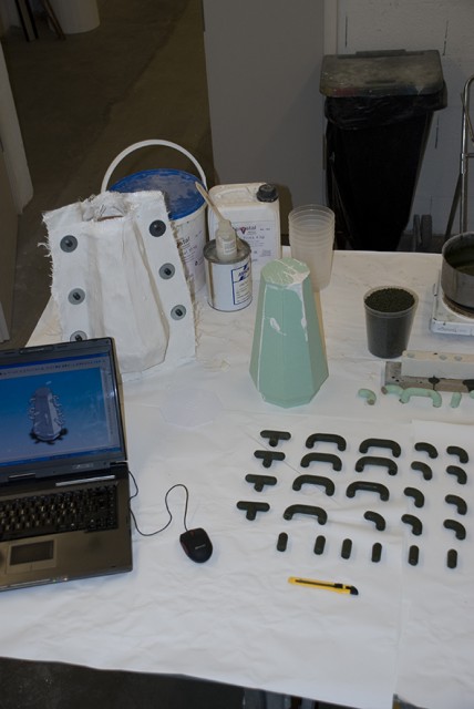 Christophe Mazuyet Design Product Uglyvase 03.jpg